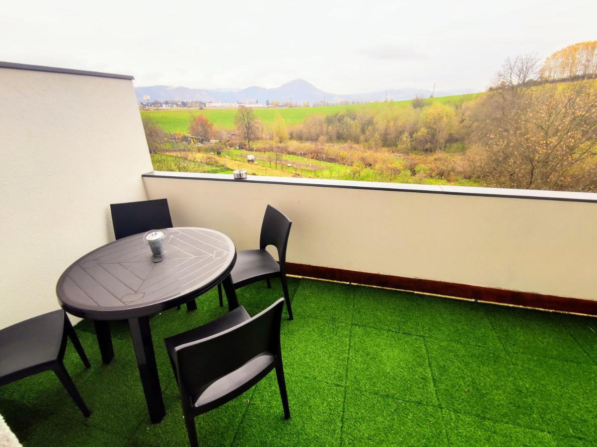 Sunshine For 6 & Terrase & Free Parking